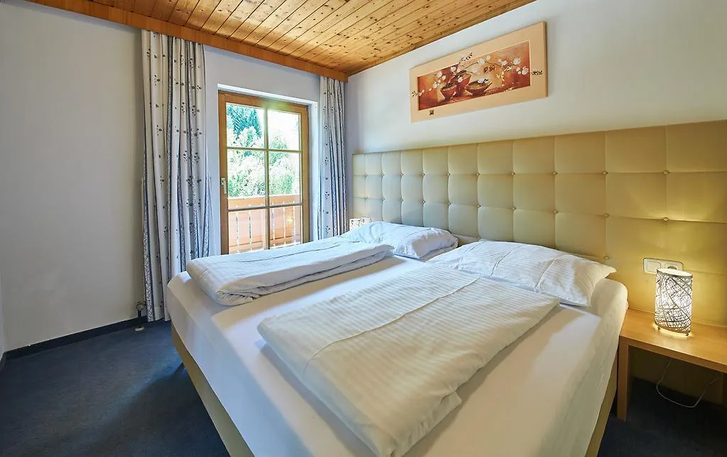Landhaus Felix Holiday home Saalbach-Hinterglemm Austria