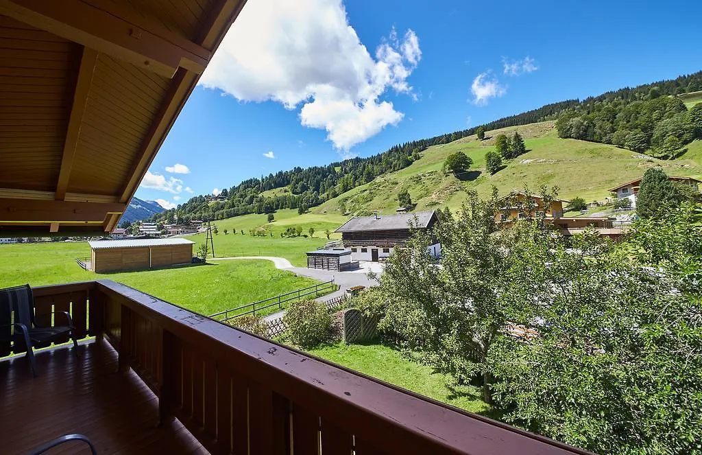 Landhaus Felix Holiday home Saalbach-Hinterglemm